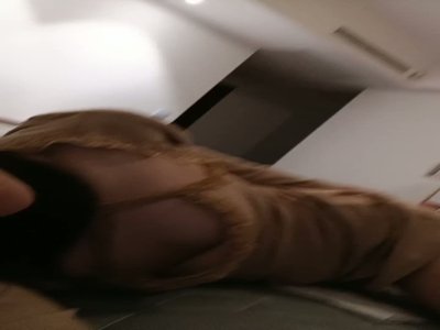 [MP4/ 283M] 烈焰红唇网红小姐姐！躺在床上寂寞秀一段！撩起裙子掰穴 